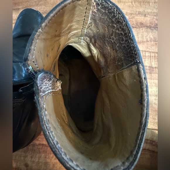 Gucci ankle boots with heel and zipper - Picture 7 of 9